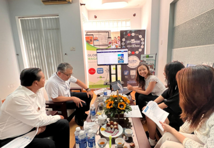 LÃNH ĐẠO CÔNG TY ASHU RESEARCH NHẬT BẢN THĂM, LÀM VIỆC VỚI GLOBAL BOOK CORPORATION