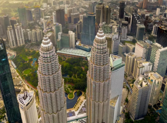 Reuters: Cuộc cách mạng kỹ thuật số đang thúc đẩy sự phát triển của Malaysia